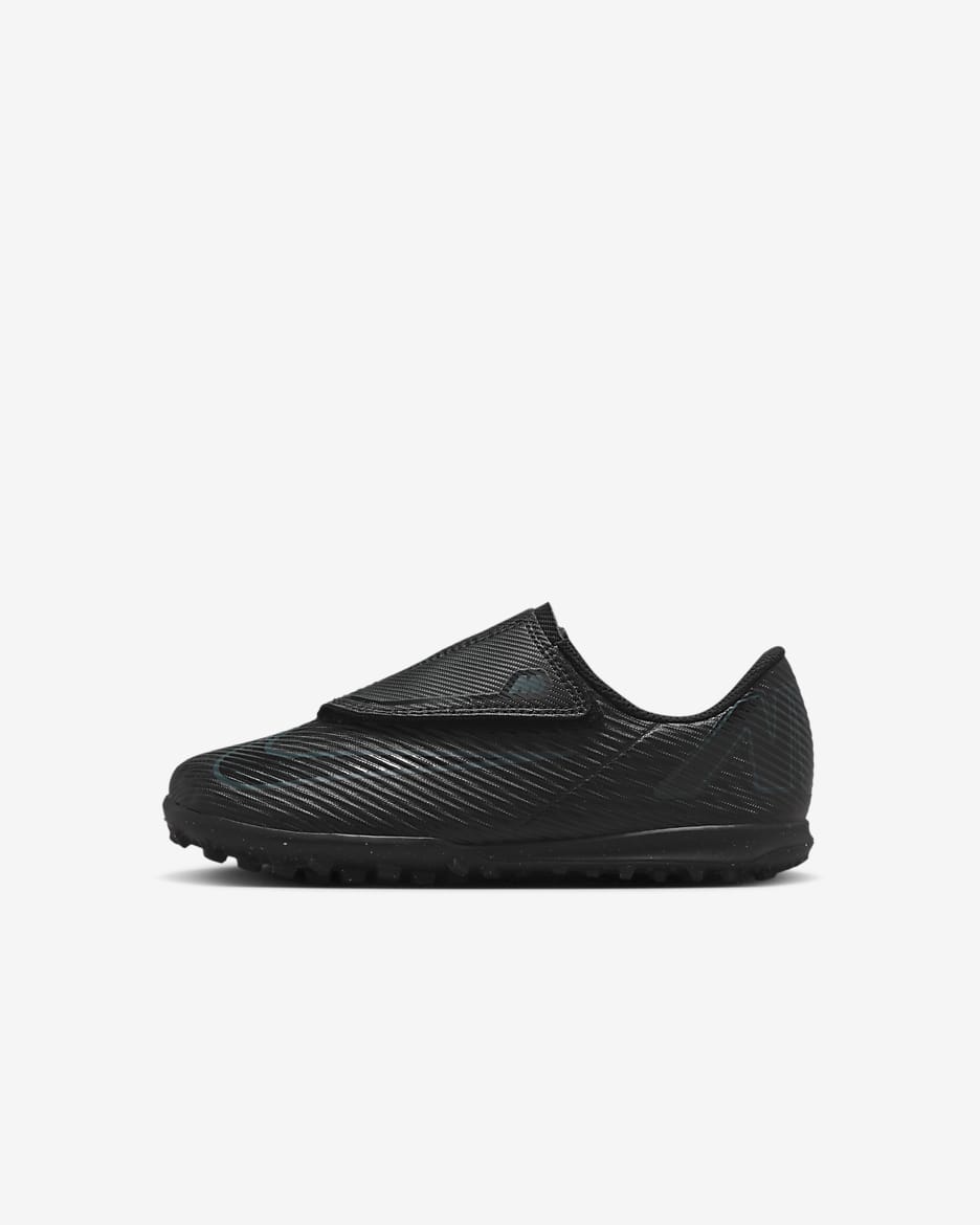 Nike soccer shoes black on sale